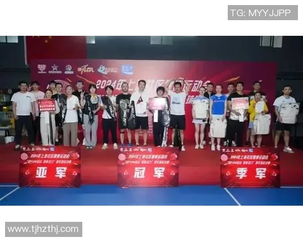 成都羽毛球队耐力排名创新高引发热议展现运动员拼搏精神与团队实力